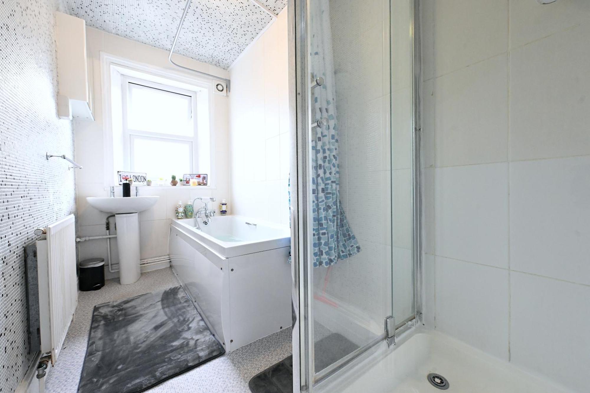 Stunning 3 Bedroom Serviced Flat In North Лондон Екстериор снимка