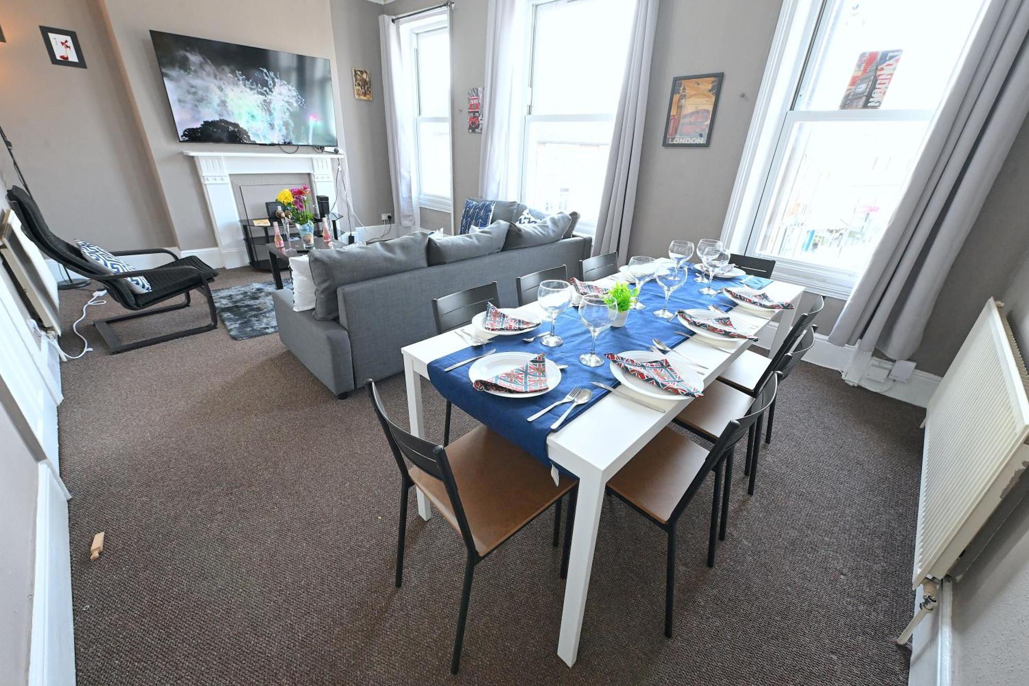 Stunning 3 Bedroom Serviced Flat In North Лондон Екстериор снимка
